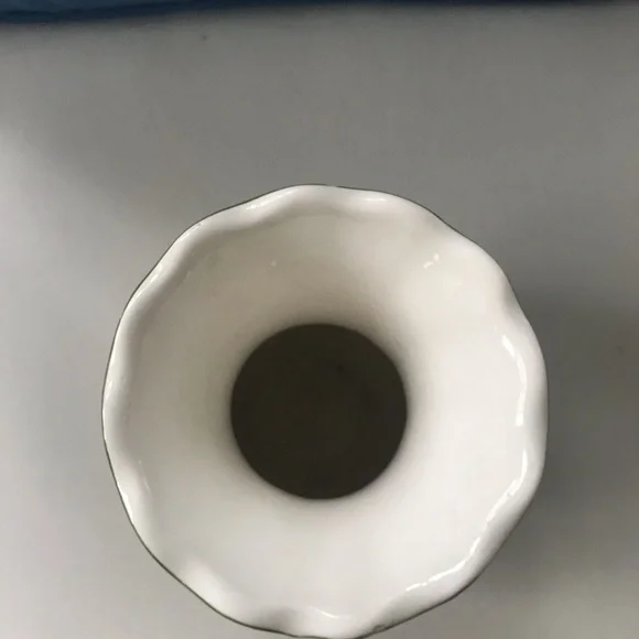 Made in Italy hand painted FTD vase - Picture 7 of 13